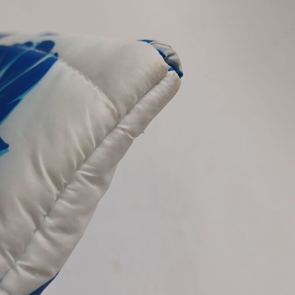 Estee Lauder Blue Floral Women's Makeup Bag - Picture 6 of 10